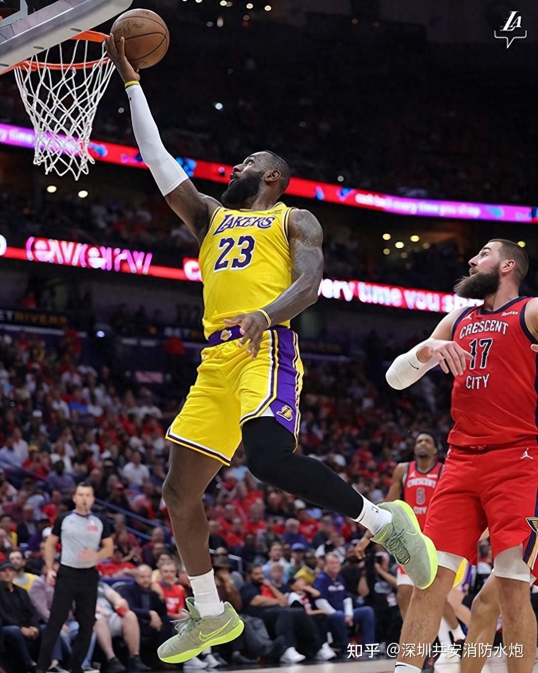 数据统计湖人:詹姆斯23分9个篮板9次助攻3个抢断和2个盖帽,安东尼