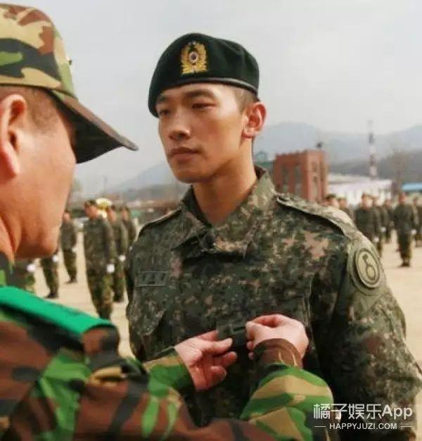 嫁男人就嫁像鹿晗 吴亦凡 杨洋这样把迷彩穿那么帅的男人 知乎