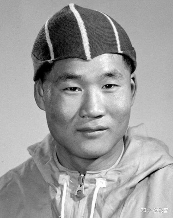 截肢作为一名身经百战的登山队员,踩在刘连满肩膀上的屈银华当然知道