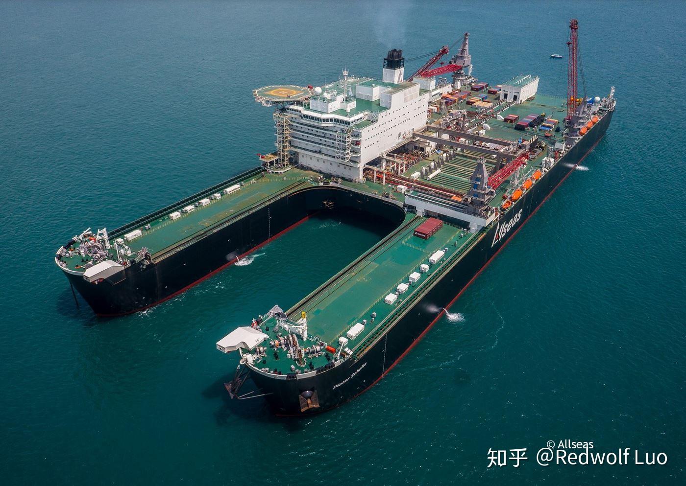 一天两节点！沪东中华全球最大集装箱船出坞，多用途重吊船交付|复工复产|LNG_新浪新闻