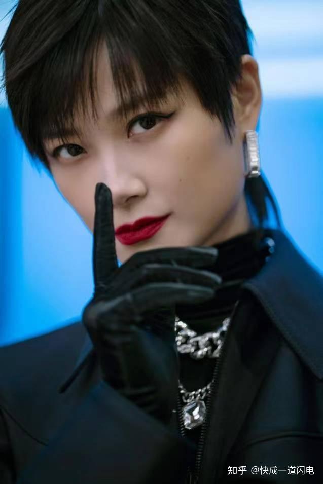 李宇春出道17年载,一位不被束缚不需要被定义的偶像 - 知乎