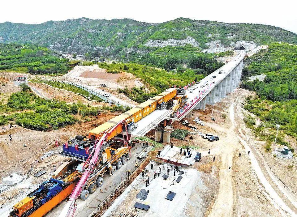 通车由十个小时缩为两个多小时太原到郑州用时连通郑州至焦作城际铁路