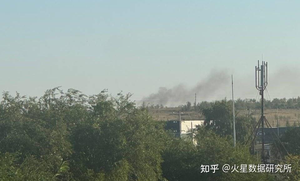 俄第二大电商奥宗连遭重创:萨马拉仓库刚被炸,奥伦堡仓库又起火 - 知乎