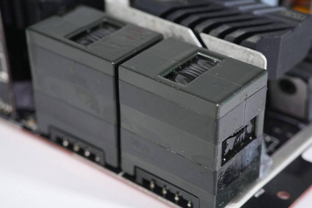 拆解报告华硕rog1600w钛金牌雷神2代电源rogthor1600tgaming