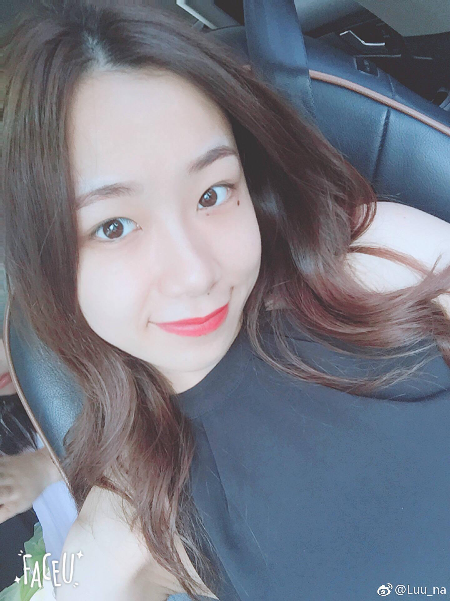 烫发染发 刚刚高考完,想烫个头发,女生,中长发,