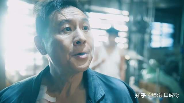 看完59岁的张世炸裂表演，我原谅了《扫毒风暴》的镜头发癫 - 知乎
