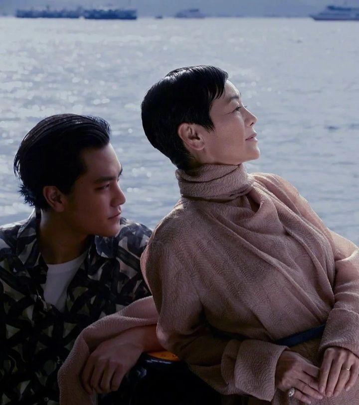 张艾嘉母子高调同框儿子相貌神似彭于晏67岁张艾嘉风韵依旧