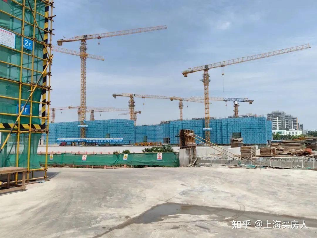 上海新房测评：周浦18号线旁【华发周浦项目】御沁园东南和浦发东悦城东南侧两幅地块， - 知乎