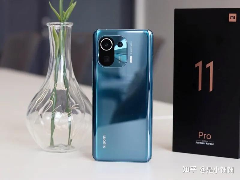 小米11pro和ultra哪個更值