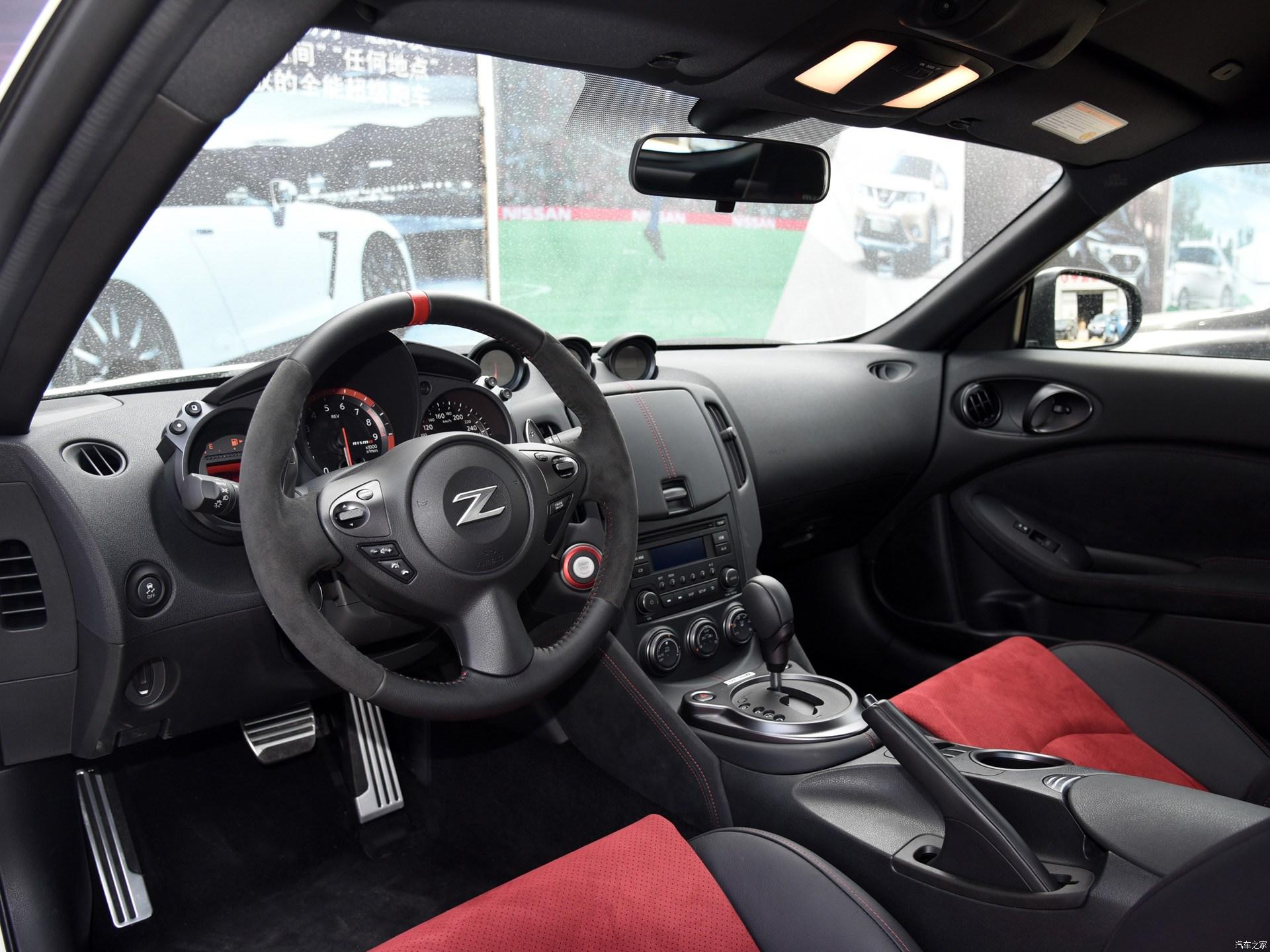 内饰方面,永远都不是跑车的长处,尤其对于jdm跑车来说,内饰一向都是