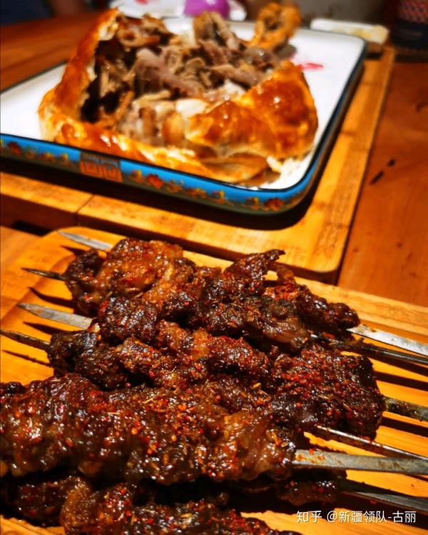 新疆妹子推荐最正宗的乌鲁木齐美食攻略来啦