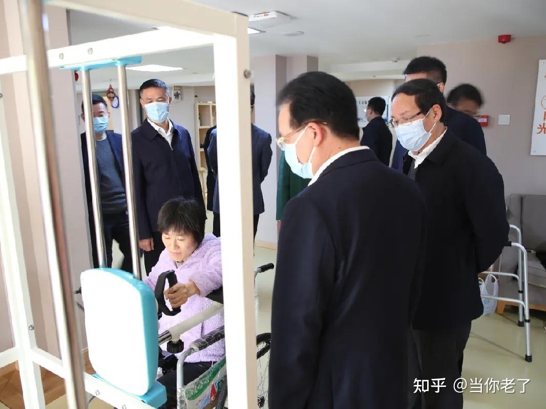 浙江省旅游投资集团总经理徐德良一行考察调研物产中大金石