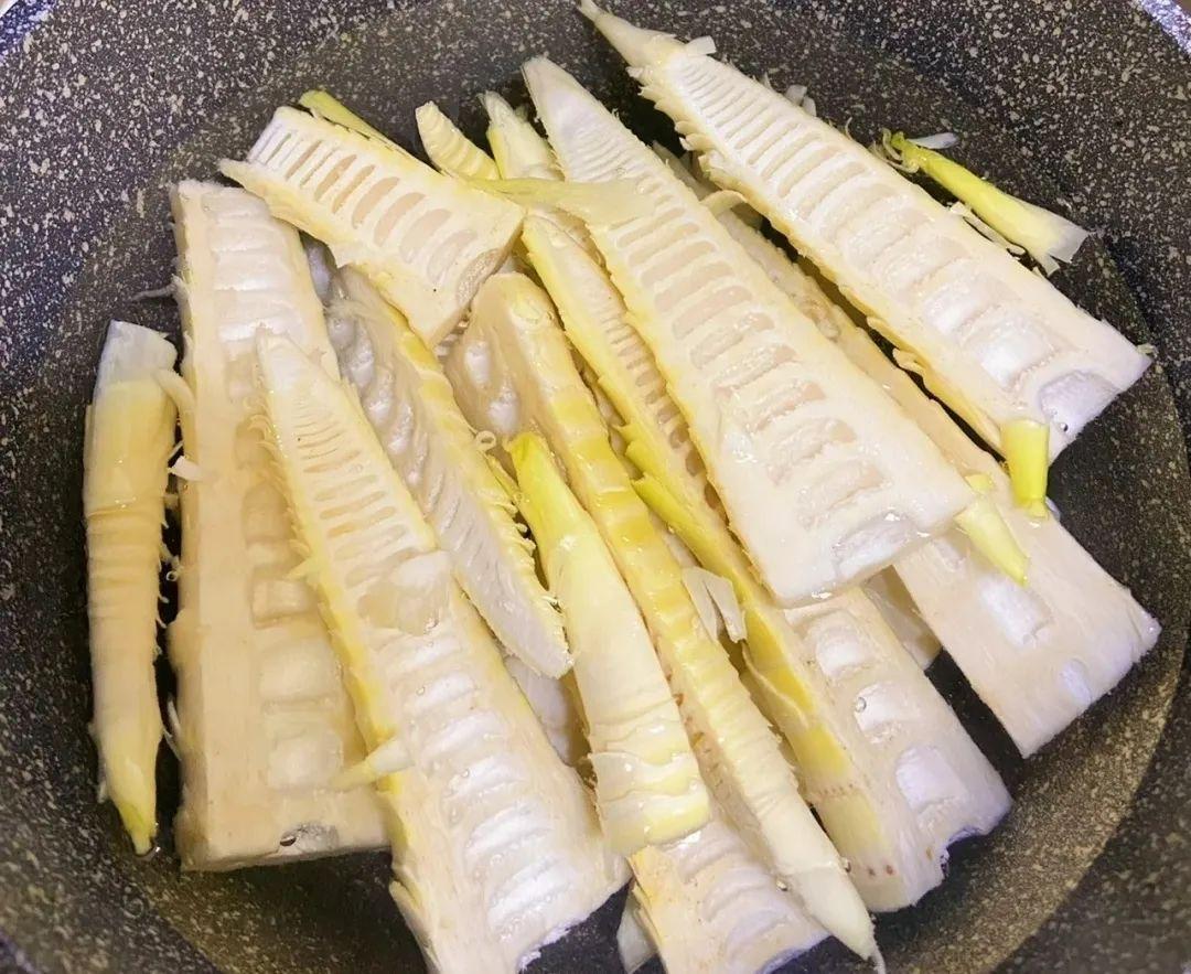 煮笋时，切忌直接焯水！记住这几点，笋鲜嫩脆口，不涩苦，不“咬喉”！ - 知乎