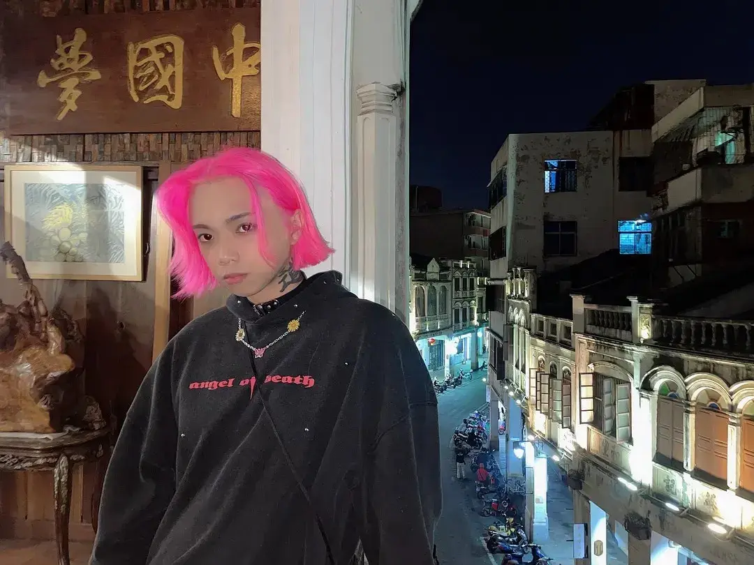 公开自己的真实收入和真正性取向，如今的老道在疯狂试探自己的极限 - 知乎