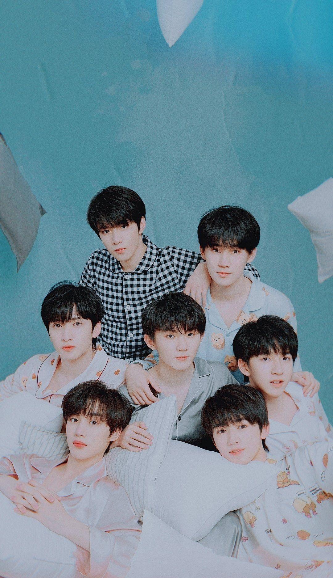 可以分享你手机里时代少年团的团体照吗