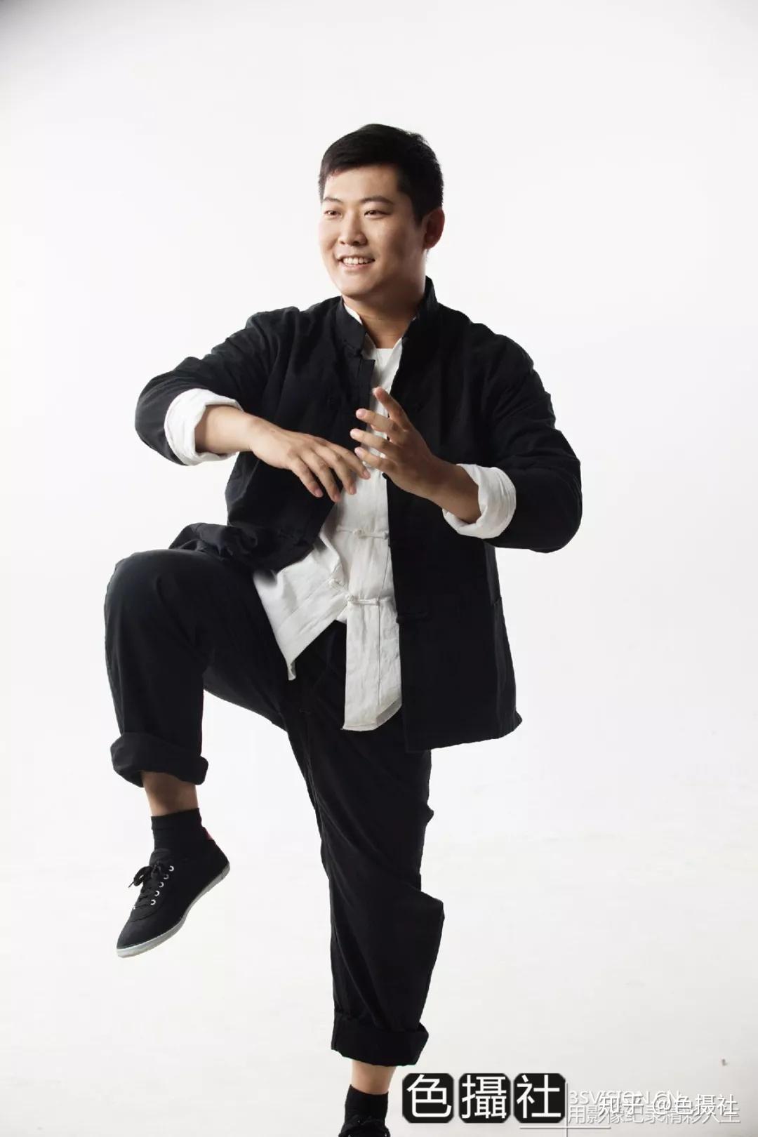 sheshe)"周光远,1987年生于北京 ,叶问宗师第三代传人,光远咏春创始人