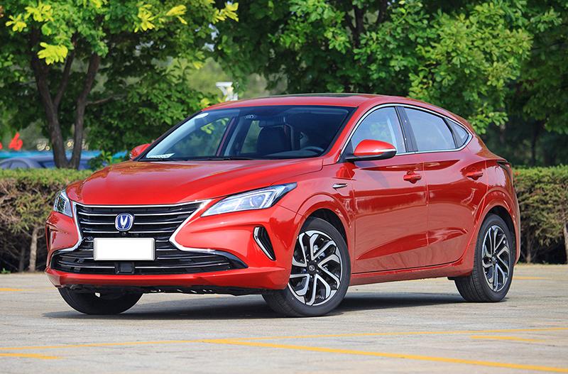 号称国产最美两厢车的长安逸动xt终于来了