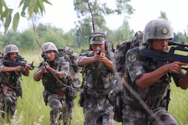 學院面向陸軍,海軍陸戰隊,空軍空降兵培養特種作戰,情報偵察領域軍官