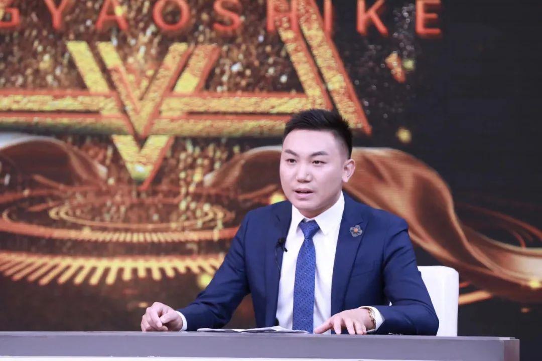 大型百集系列访谈录荣耀时刻成功人士罗代国