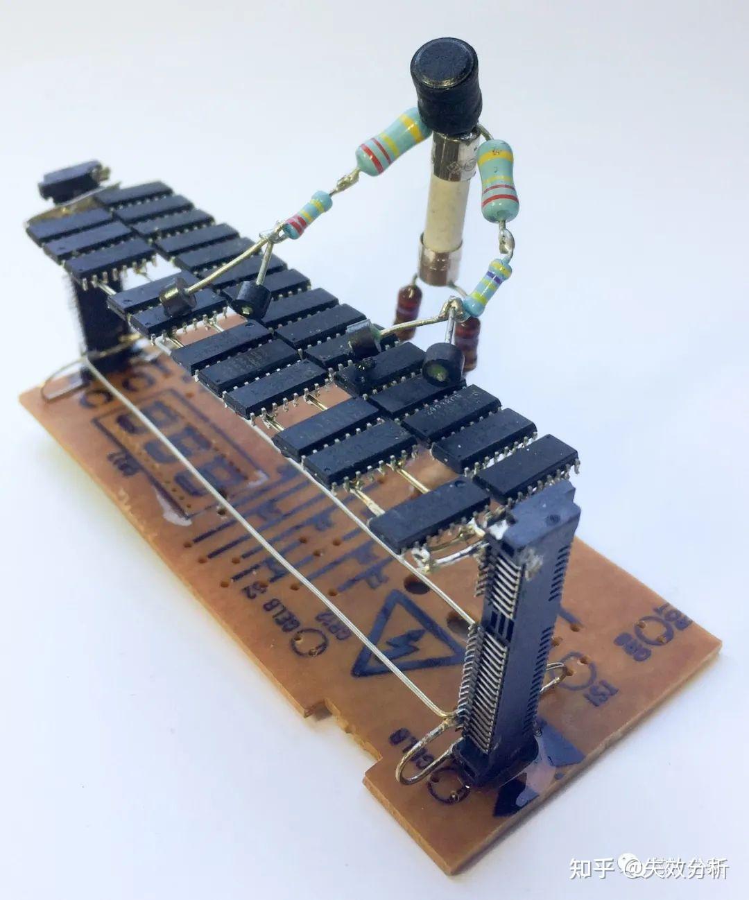 电子元器件创意作品,附带高清原图