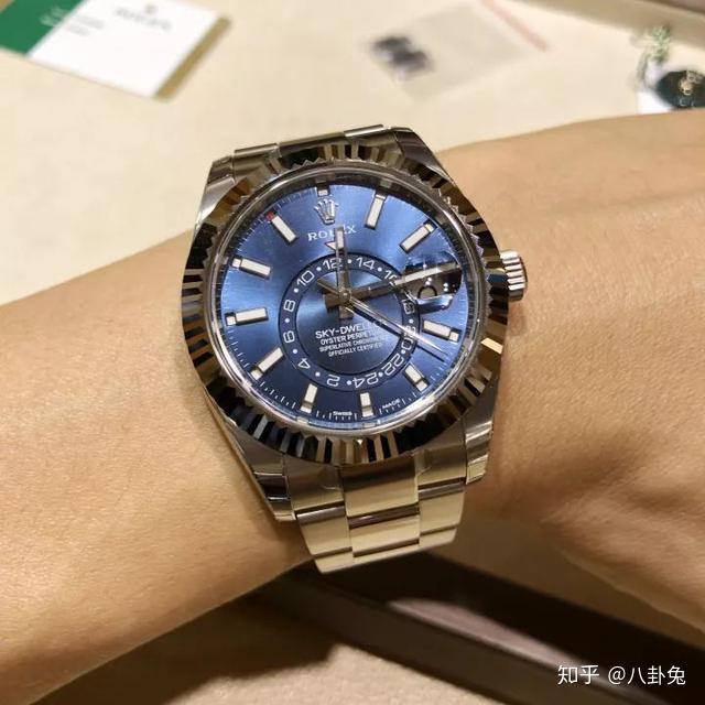 手表价值如何炒起来的 v2-2891b7c2da30d1739d0ea9da488fccc5_r.jpg