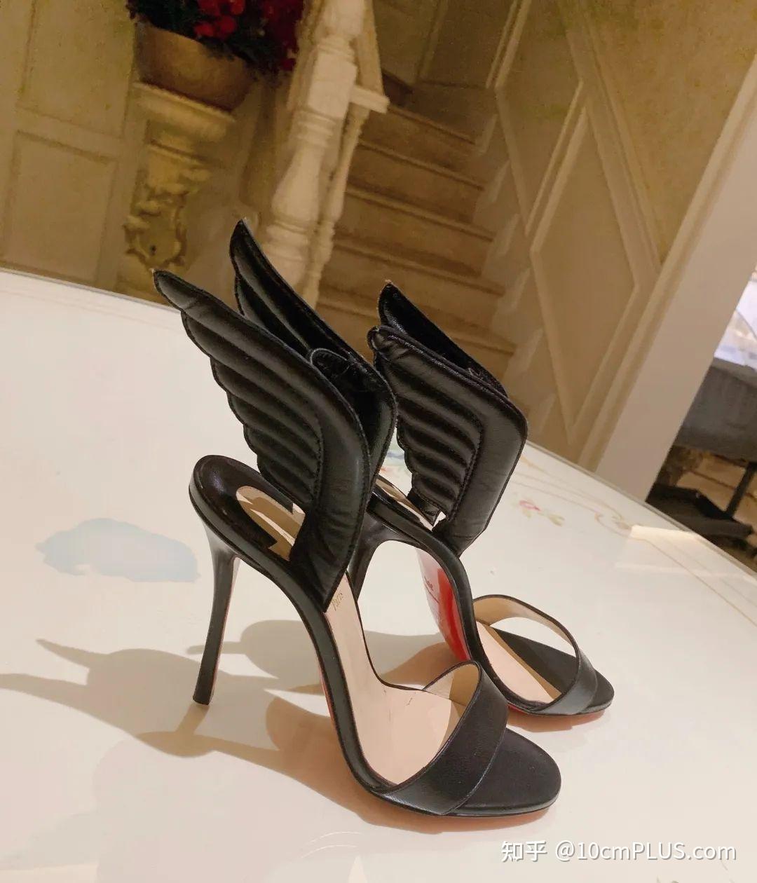 christianlouboutincl黑色羽毛红底高跟鞋8cm