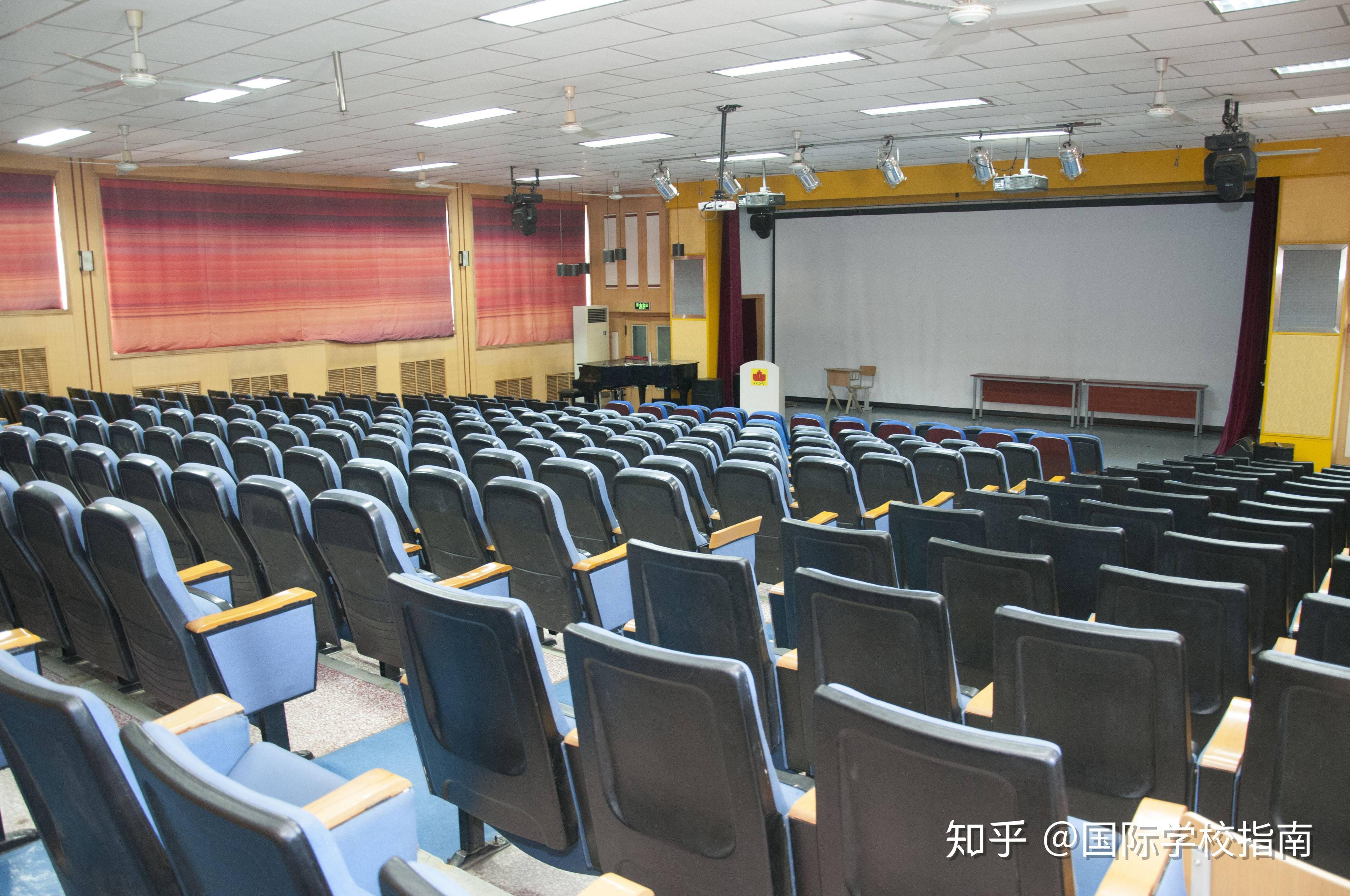 北京中加学校(北京中加学校用什么教材)