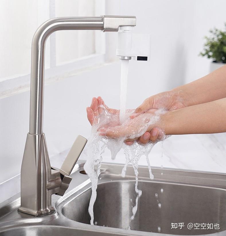 让厨房的水龙头智能化小米生态圈的小朋友小达感应节水器