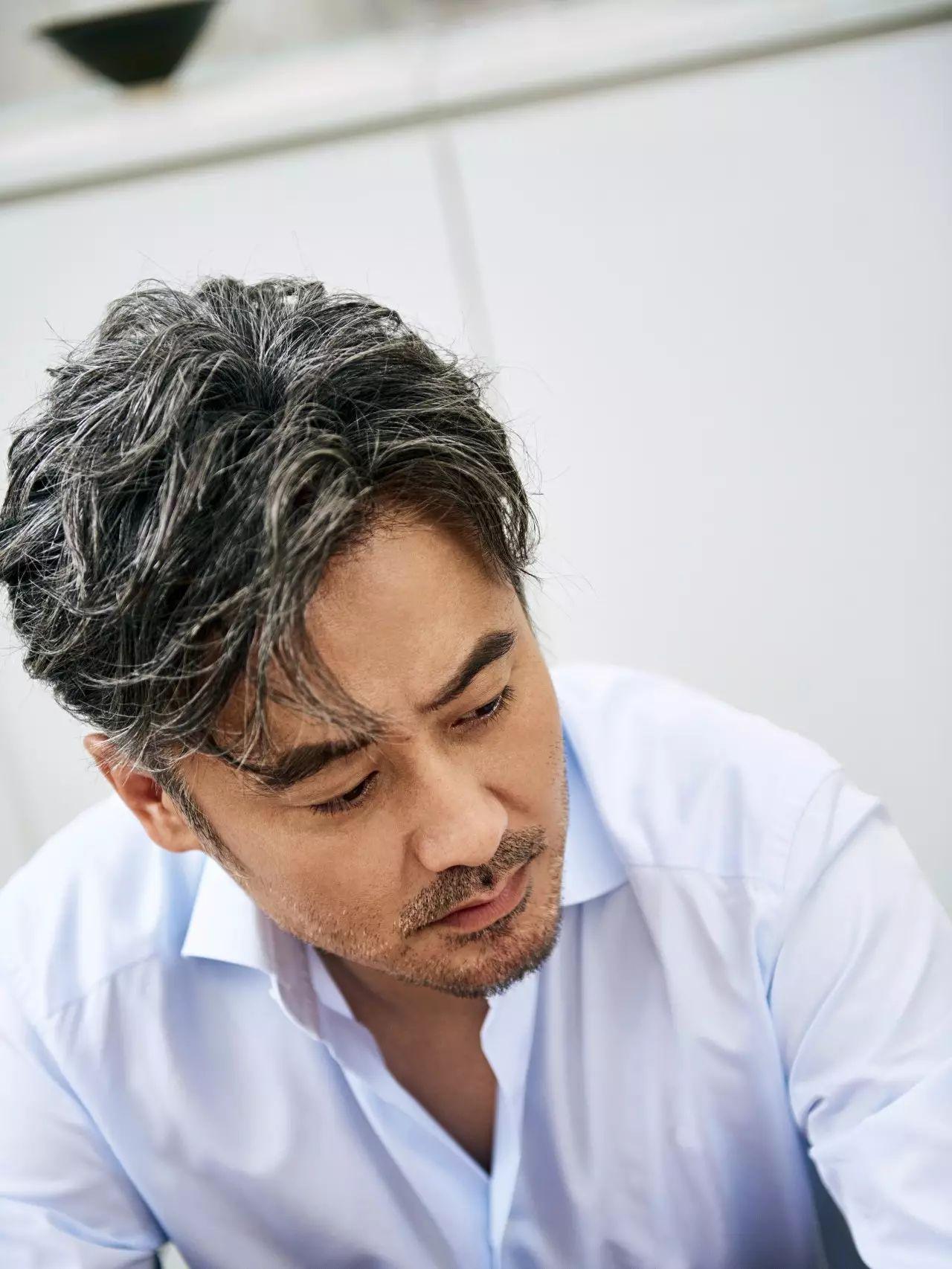 游荡者 吴秀波|封面故事 - 知乎