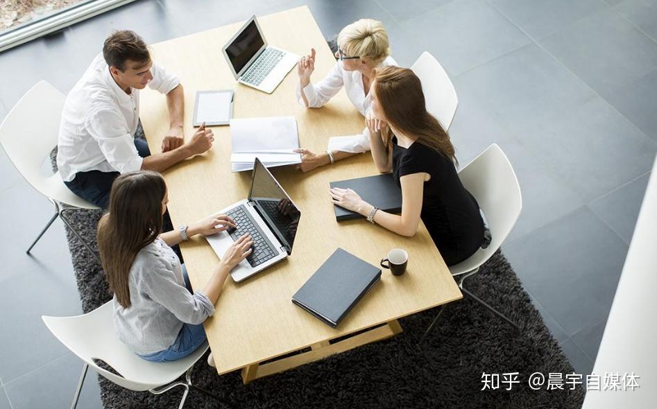 怎么当职业粉丝 v2-2911eded78b4d07e4ad5cdc5fa6d62a7_r.jpg