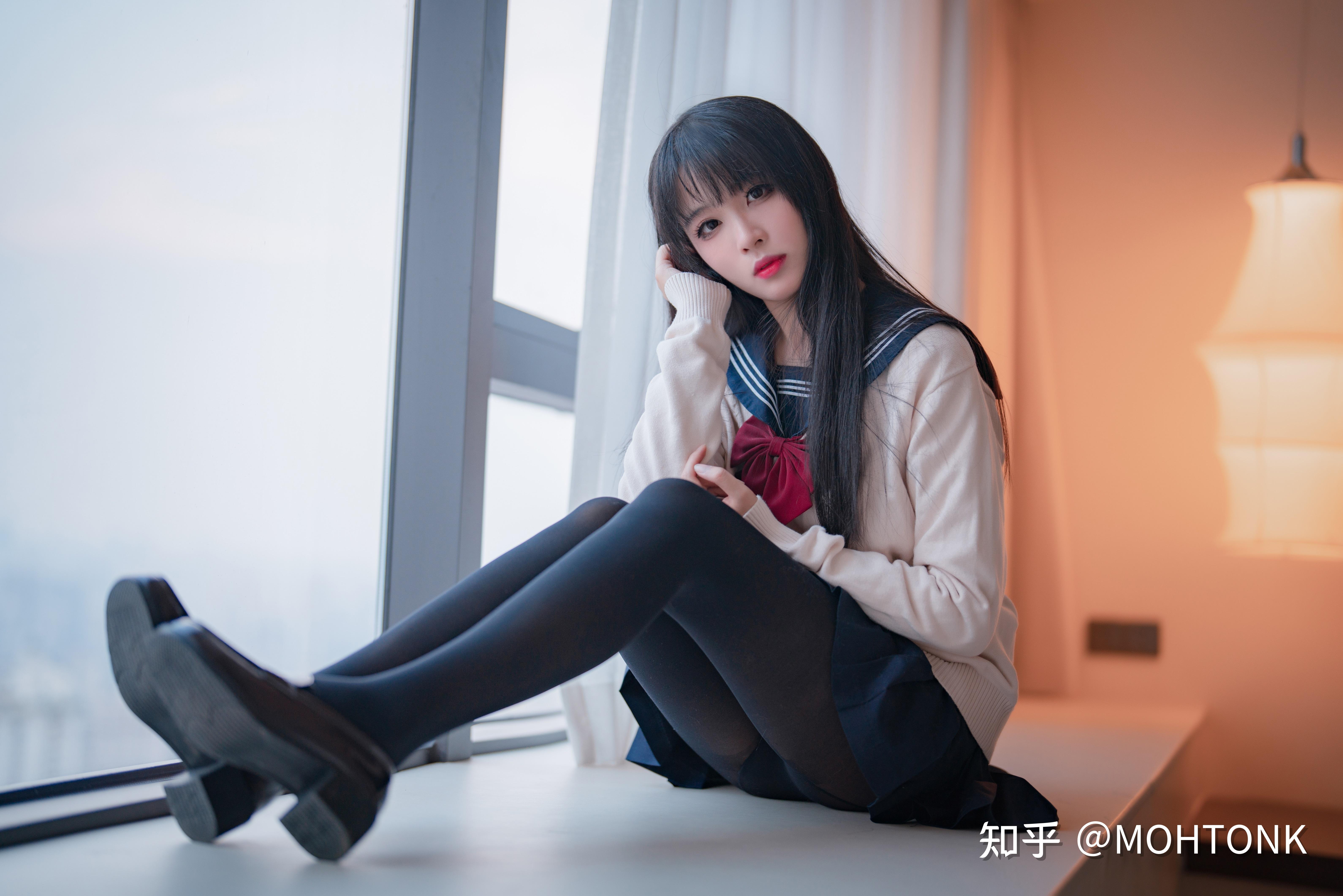 Jk少女美腿壁纸图片