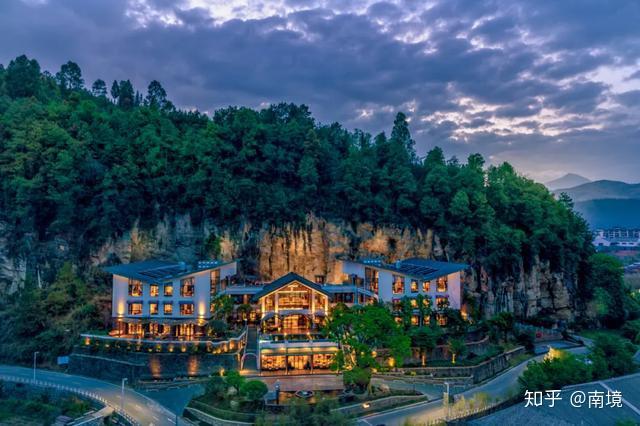 南境丨悬崖下的艺术酒店