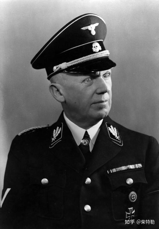 或简称为党卫队m32型制服,在历史上作为纳粹党早期的制式服装大量存在