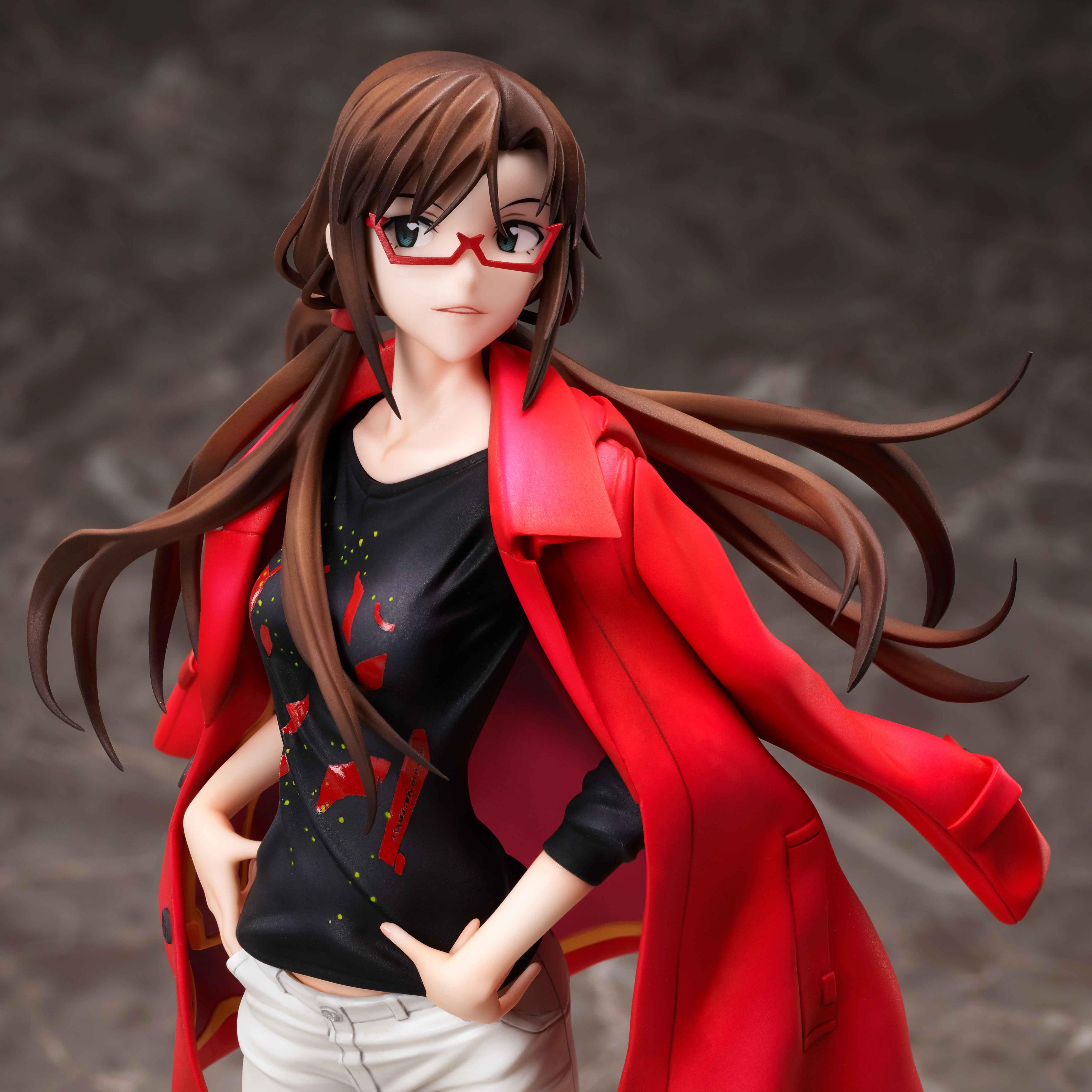 这款手办也是radio eva目前三人中最显身材的一个.