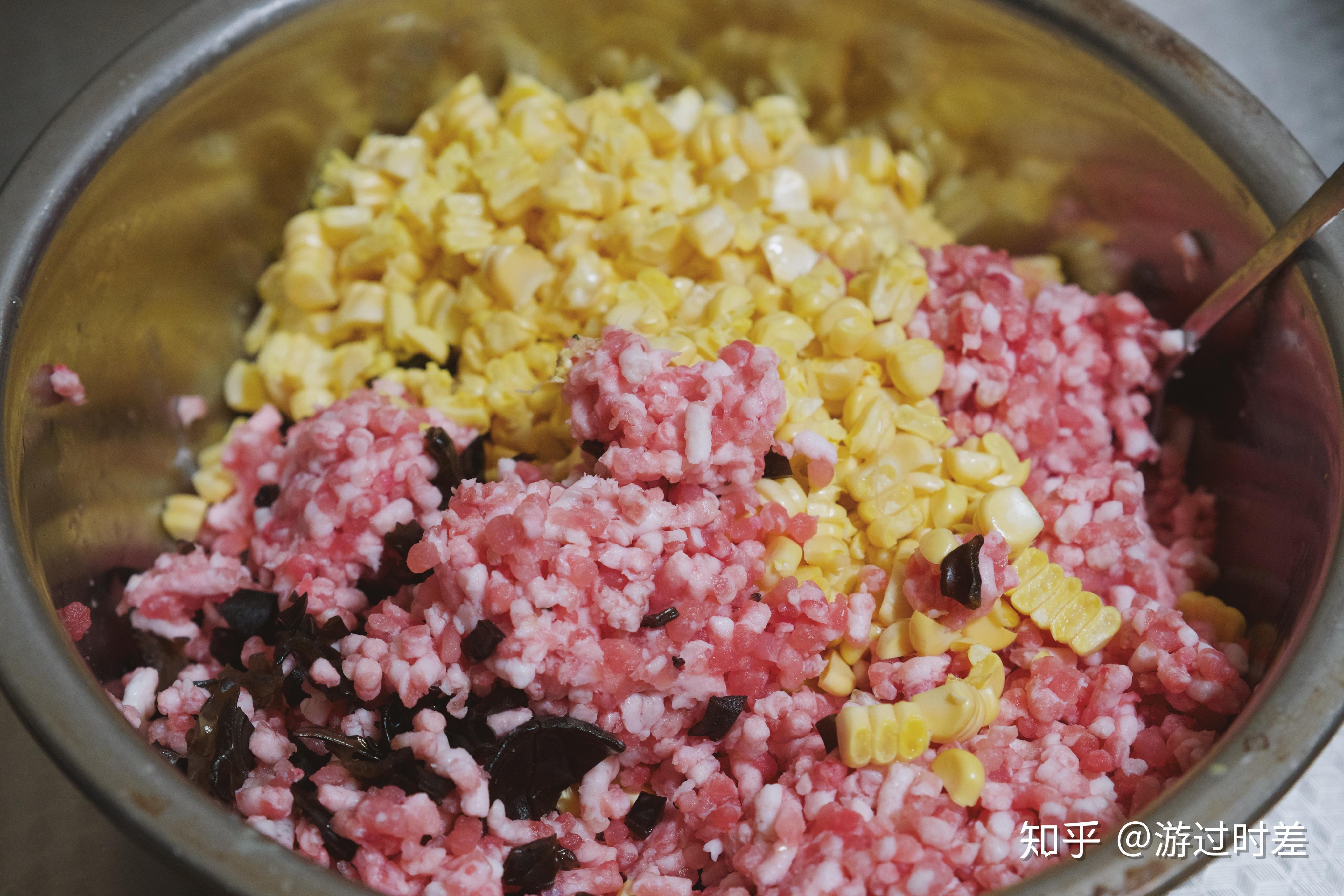 一款晶莹剔透又美味的烧麦