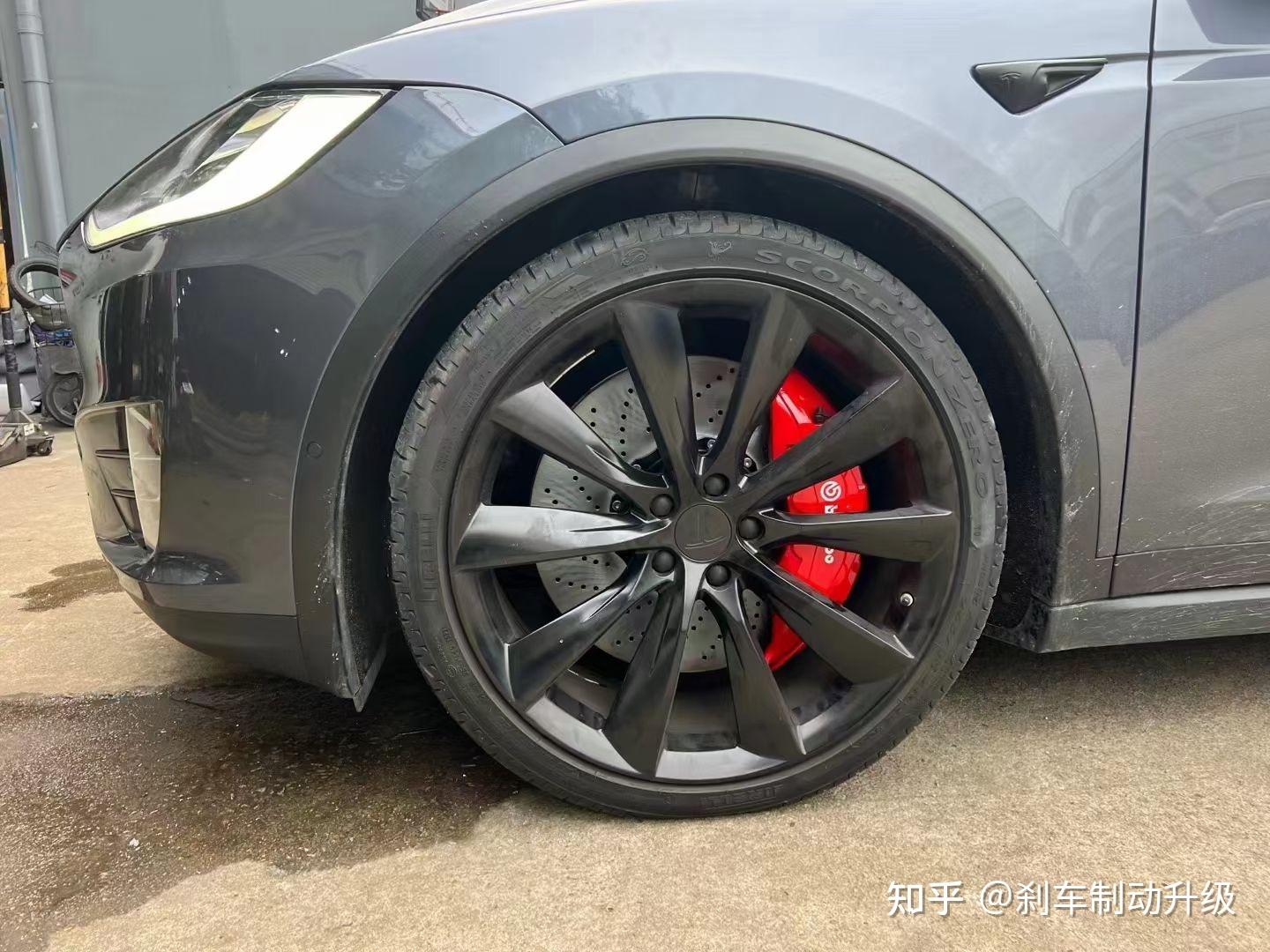 特斯拉升级阿基波罗十活塞刹车 - 知乎