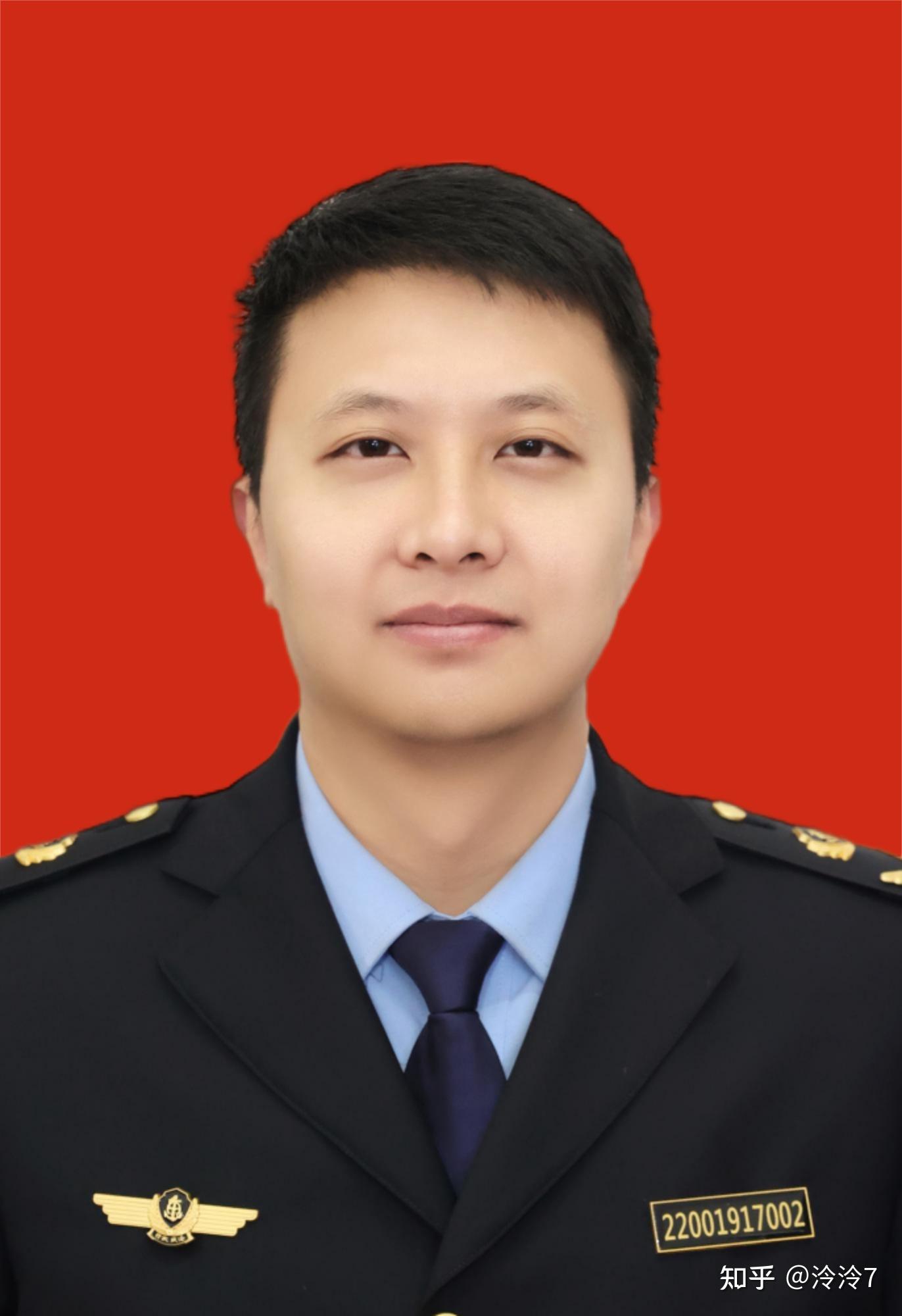 区交通运输综合行政执法支队支队长:石峰