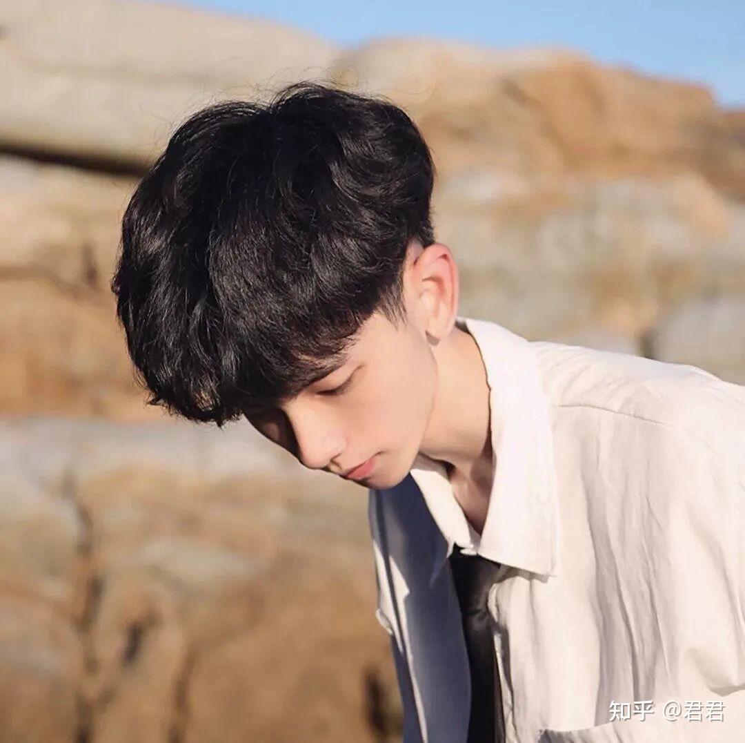 小奶狗头像男生真人超帅|小奶狗呆萌男生头像|男生头像可爱超奶