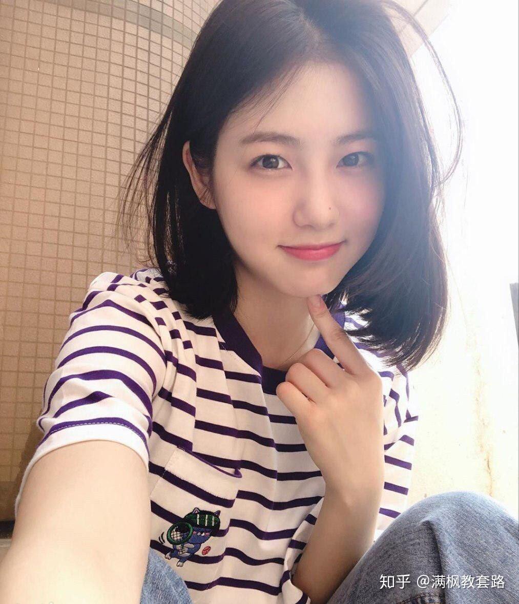 特别稳重的女孩子 v2-29d10ba0b7a0164c94dafae2b1614ee1_r.jpg