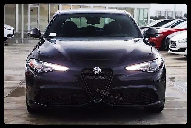 阿尔法罗密欧giulia造型个性又独特黑武士性能范十足