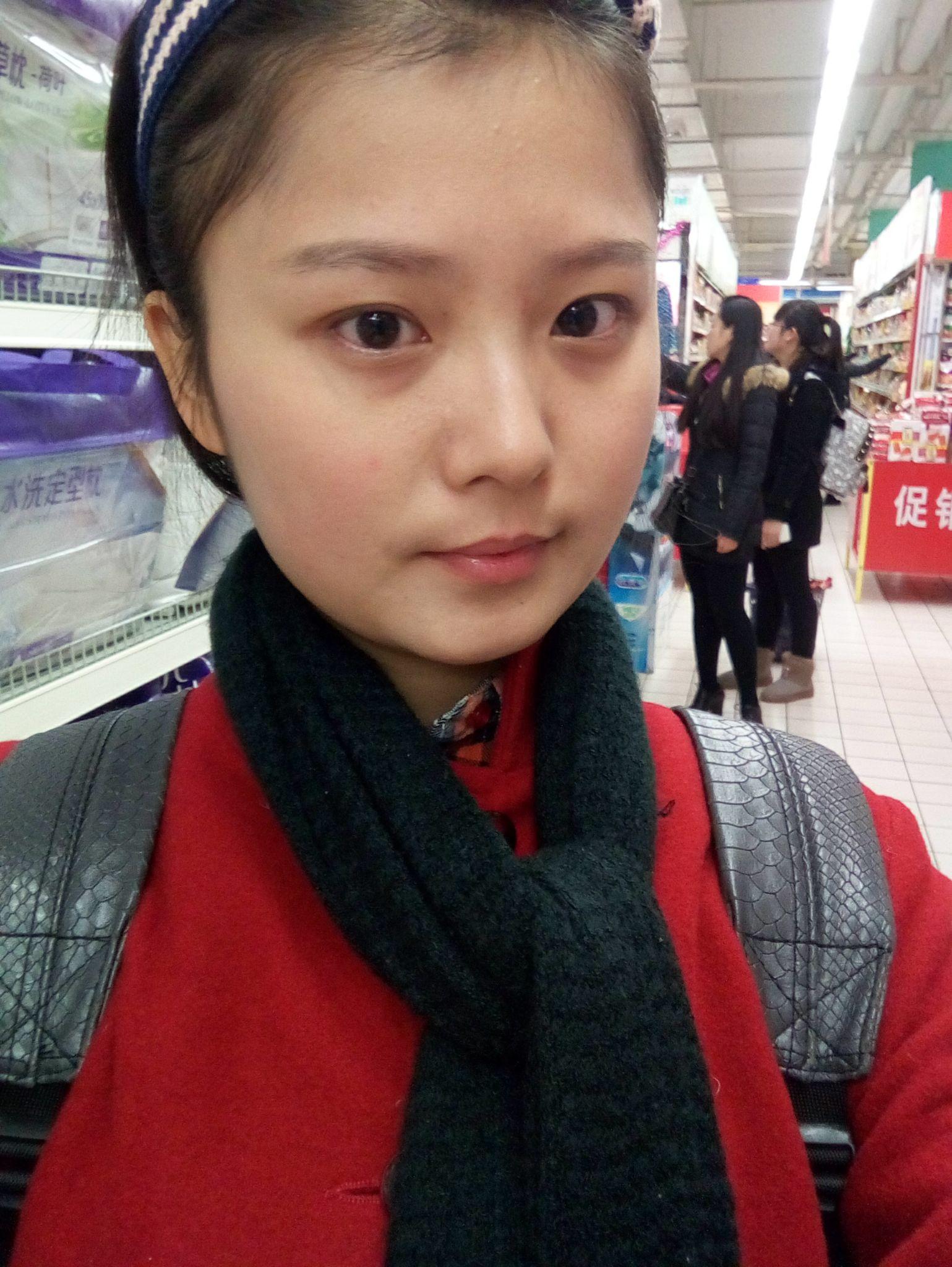 有哪些可爱女生的素颜照