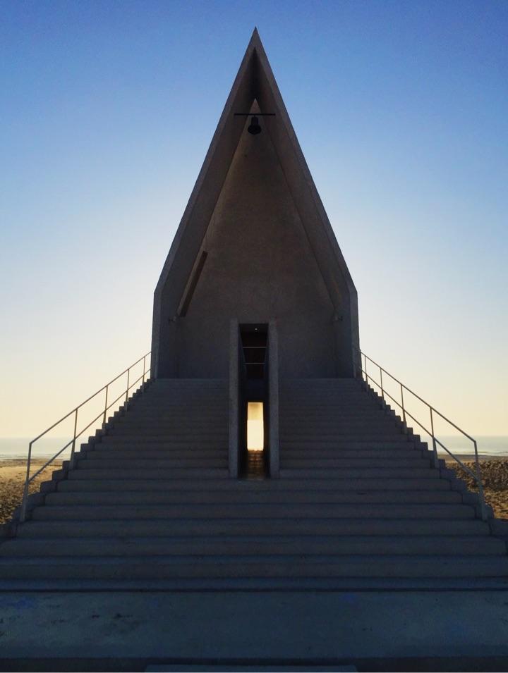 参观秦皇岛中国最孤独的图书馆是怎样的体验