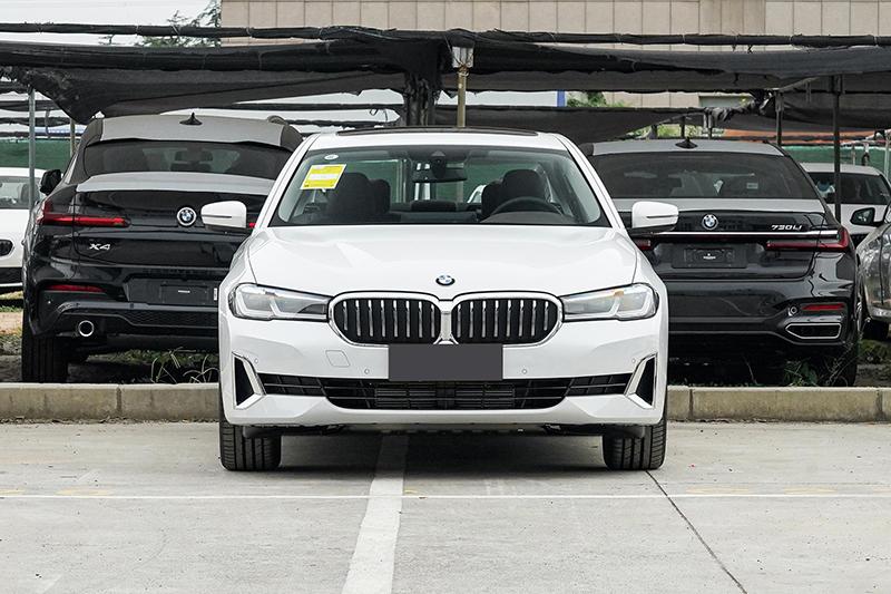 抢先看2021款宝马5系525li豪华套装版到底值不值