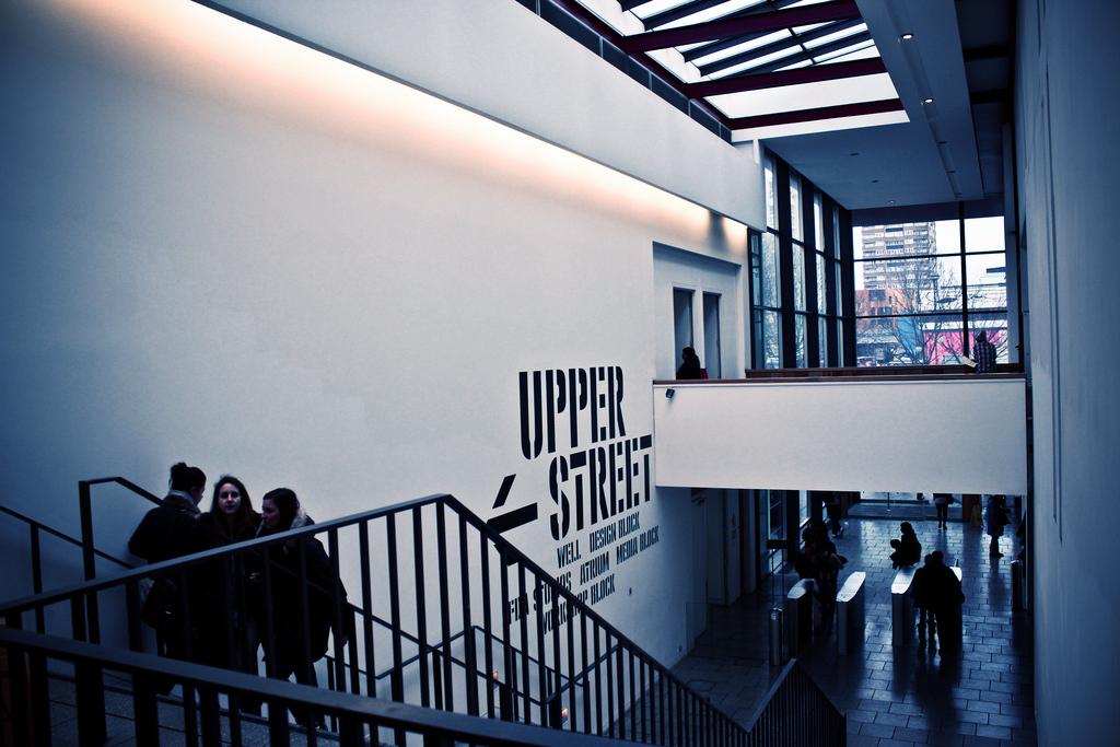 想读摄影专业硕士,请问美国或者英国有什么学