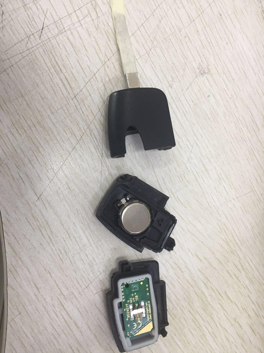 经典福克斯遥控钥匙拆解