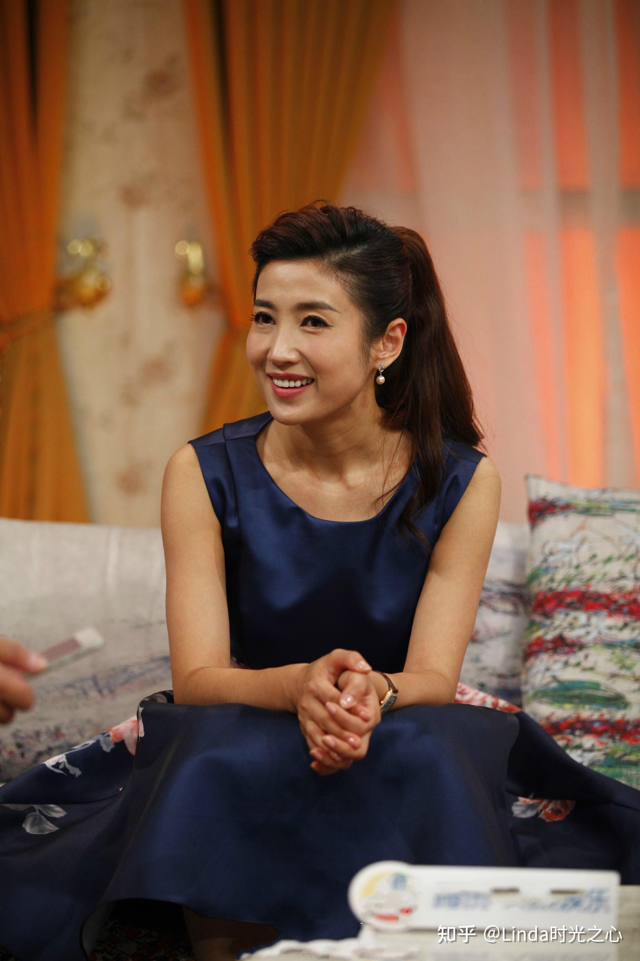 春妮与蒋虎离婚14年她40岁嫁给刚强生一子他52岁依然单身无孩