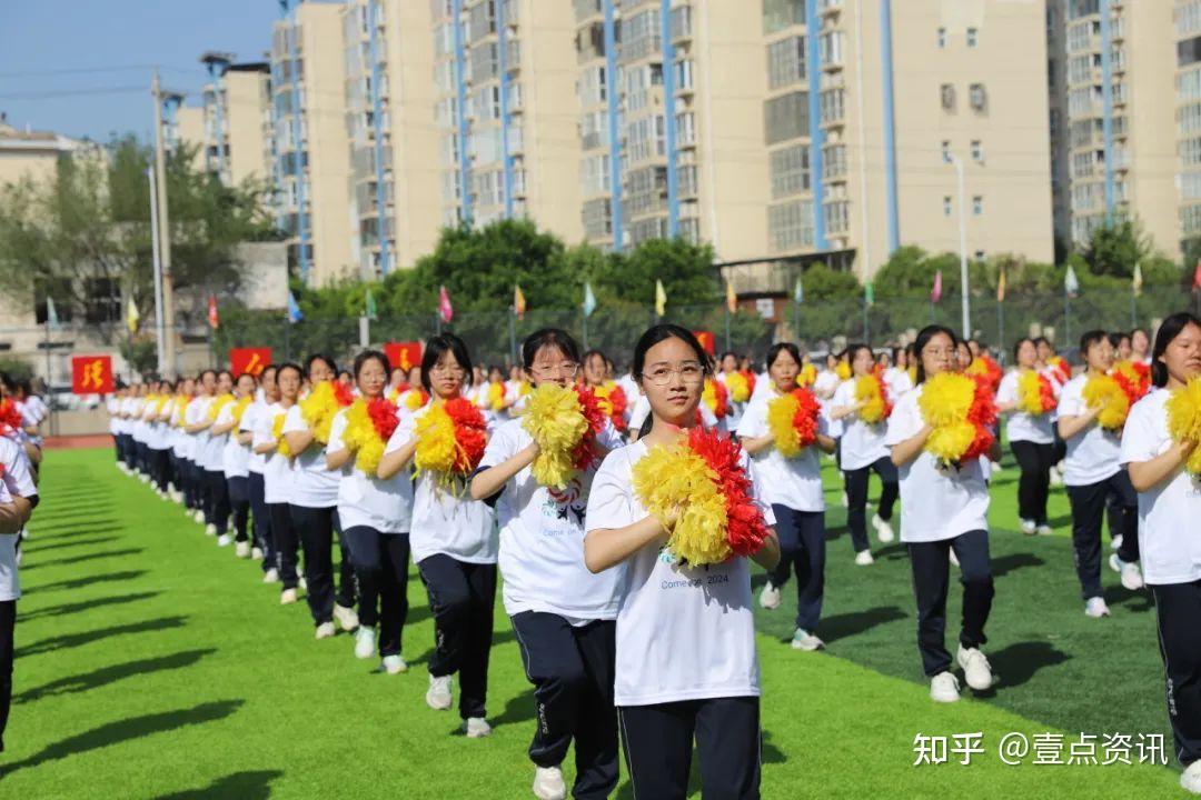 运城中学第三届校园体育文化艺术科技活动周隆重开幕!