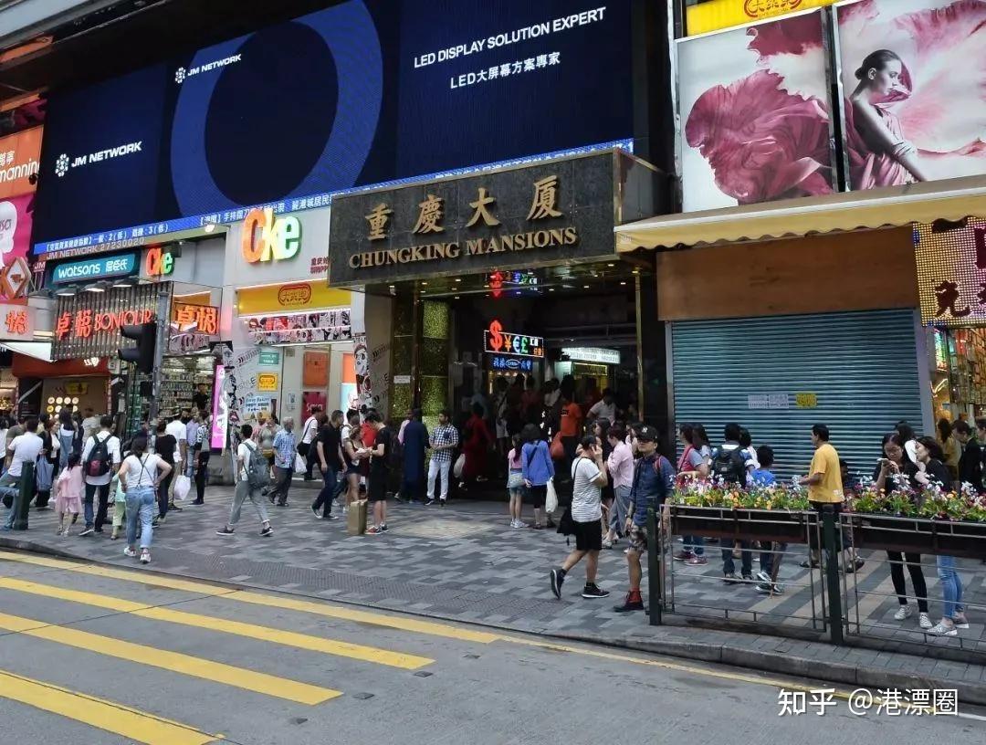 这个身价百亿的香港铺王神话最近竟被追债到法庭