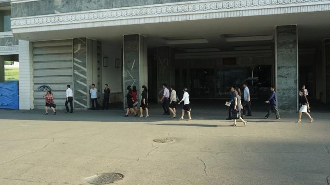 北朝鲜的四天三夜:穿越时间的地平线,告别异乡的“陌路人”