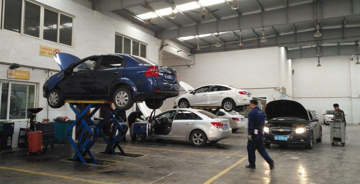 以下分享一个小区车库通过商业模式改造,成功转型变成汽车维修4s店的